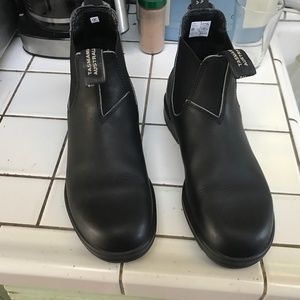 Black Blundstones W10.5/M8.5/AUS7.5